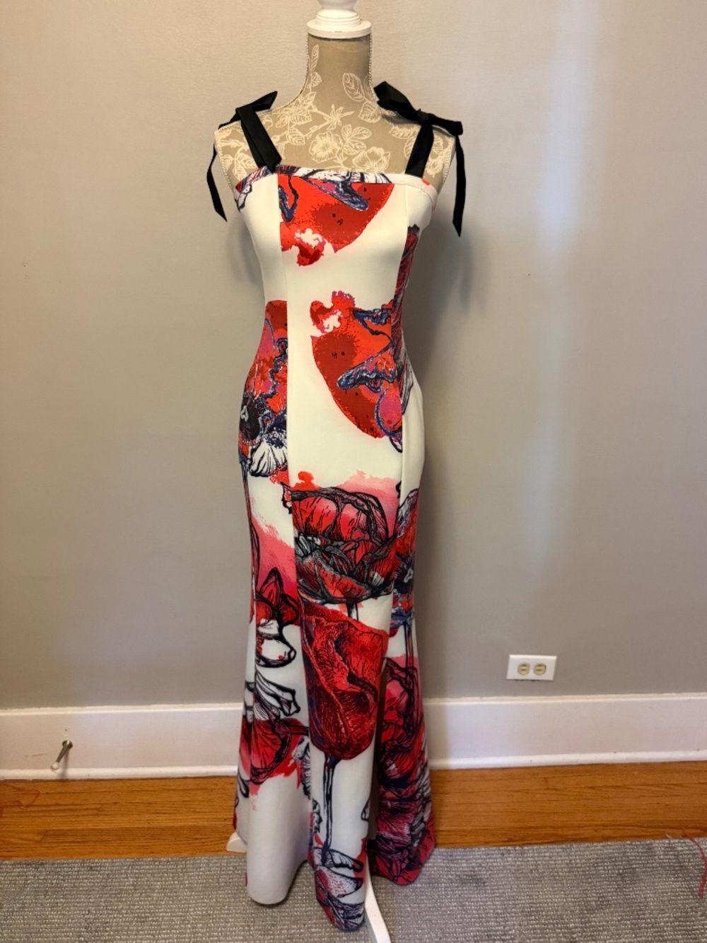 Beatriz Camacho Floral Maxi Gown Black Bow Tie Straps Size 10